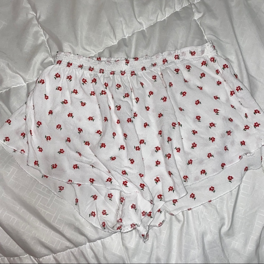Brandy Melville shorts READ DESCRIPTION